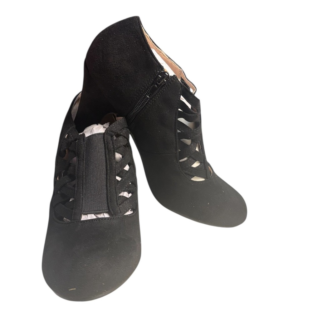 Journee Collection Piper Wide Bootie‎ Black Faux Suede Block Heel Size 8 Women